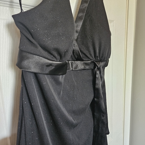 Black sparkle halter dress - Picture 5 of 11